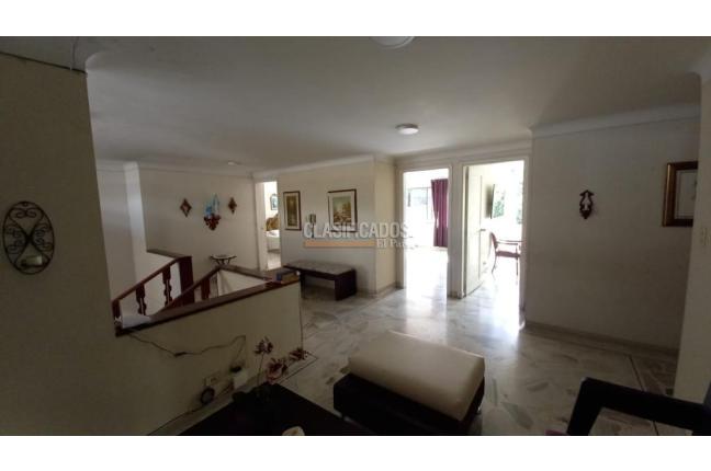 Casas, Alquiler, Cristales - $10.000.000