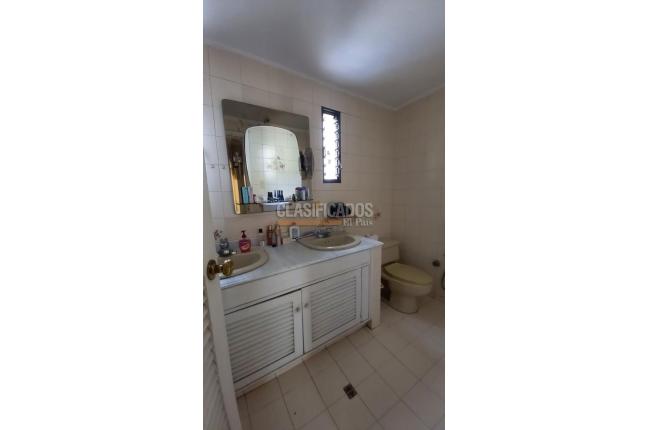 Casas, Alquiler, Cristales - $10.000.000