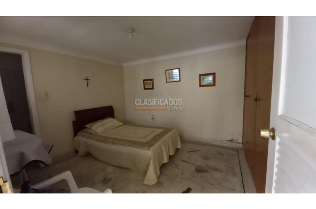 Casas, Alquiler, Cristales - $10.000.000