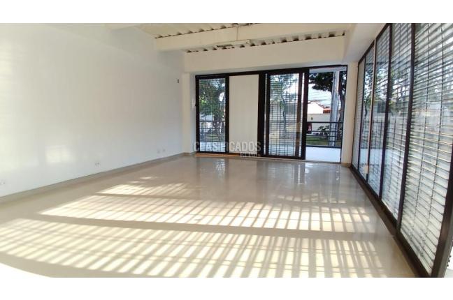 Locales y Bodegas, Alquiler en El Bosque