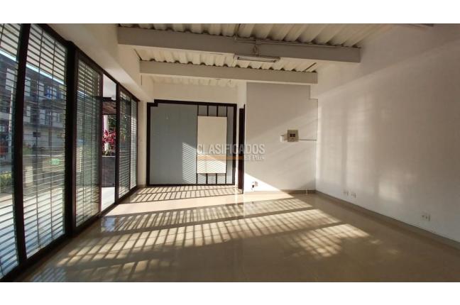 Locales y Bodegas, Alquiler, El Bosque - $1.700.000