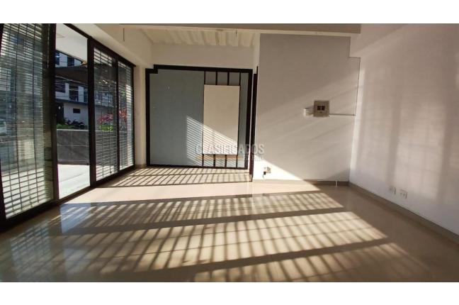 Locales y Bodegas, Alquiler, El Bosque - $1.700.000