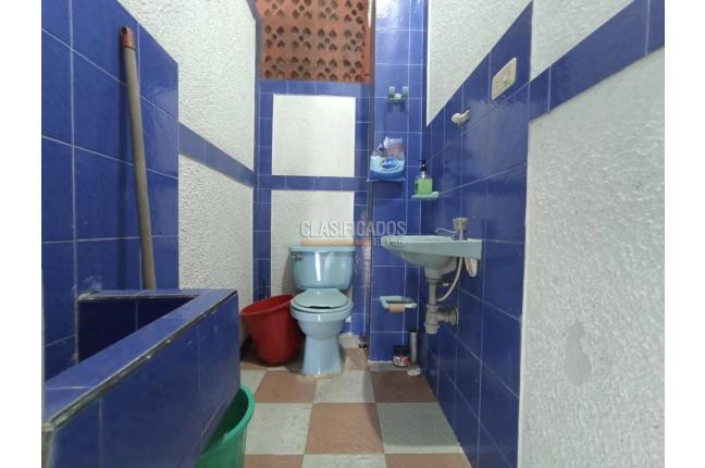 Locales y Bodegas, Alquiler, Sucre - $6.000.000