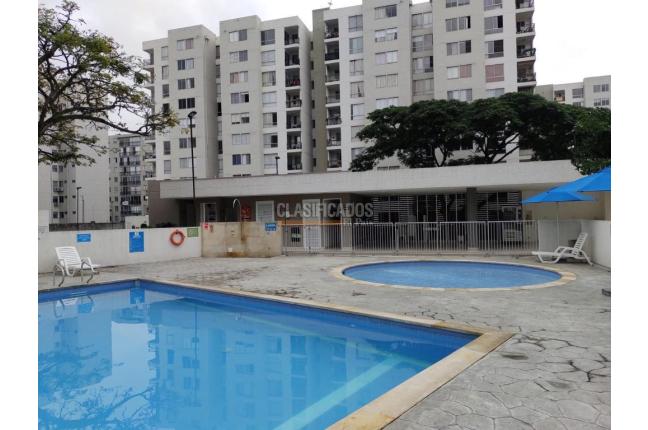Apartamentos, Venta en Yumbo