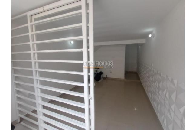 Locales y Bodegas, Alquiler, Versalles - $900.000