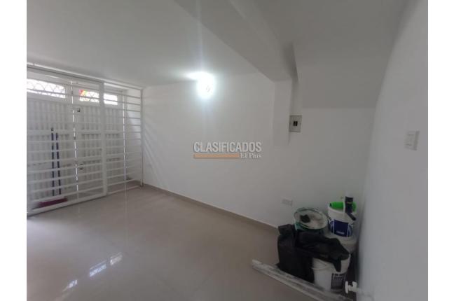 Locales y Bodegas, Alquiler, Versalles - $900.000