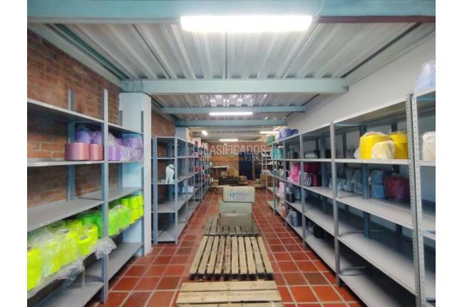 Locales y Bodegas, Venta, Guayaquil - $900.000.000