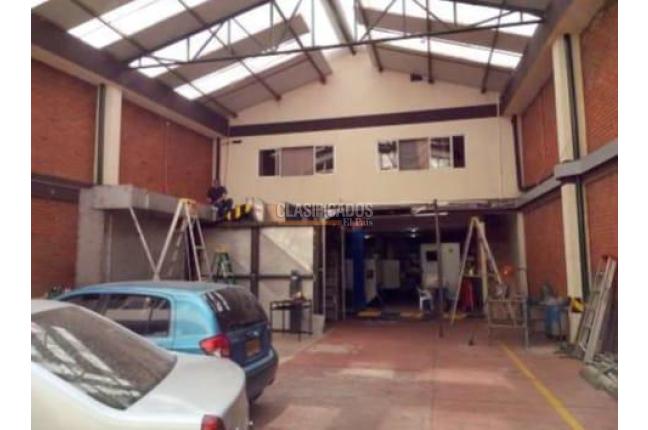 Edificios, Venta, Santander - $3.000.000.000