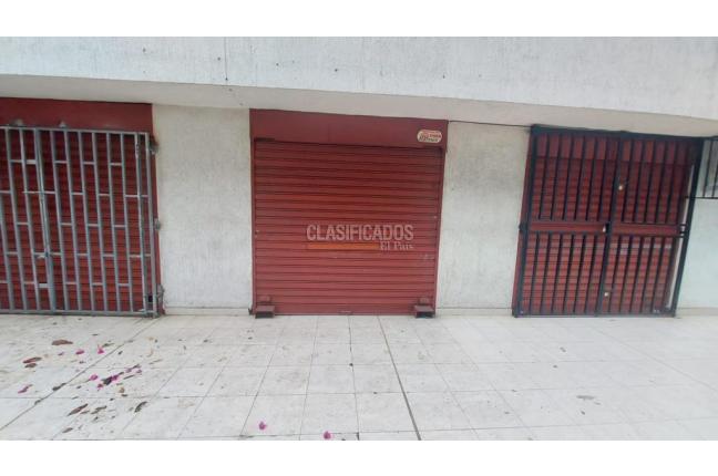 Locales y Bodegas, Alquiler en La Esmeralda