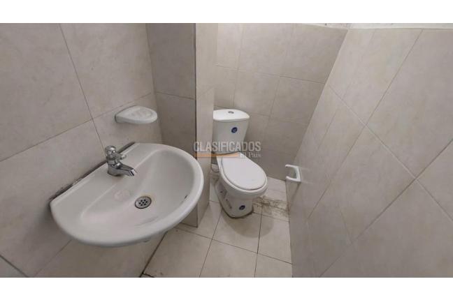 Locales y Bodegas, Alquiler, La Esmeralda - $750.000