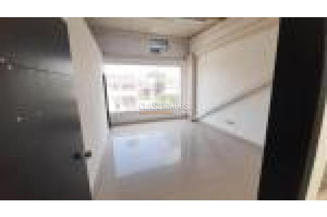 Oficinas y Consultorios, Alquiler en El Piloto