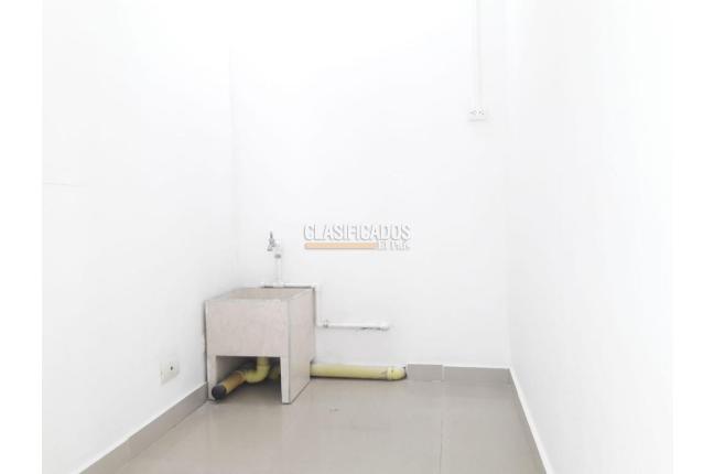 Locales y Bodegas, Alquiler, El Bosque - $2.000.000