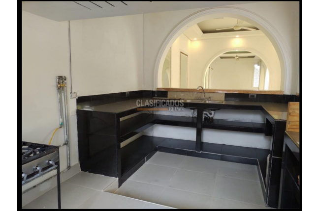 Casas, Venta, Granada - $2.000.000.000