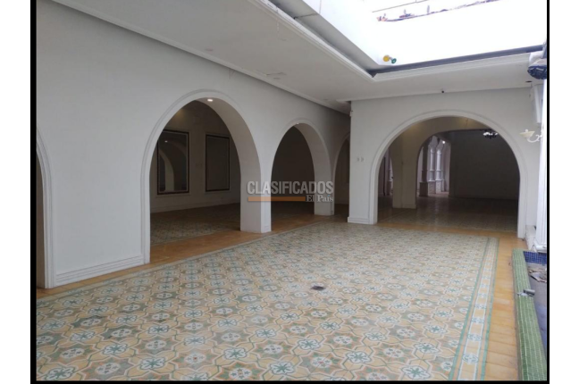 Casas, Venta, Granada - $2.000.000.000