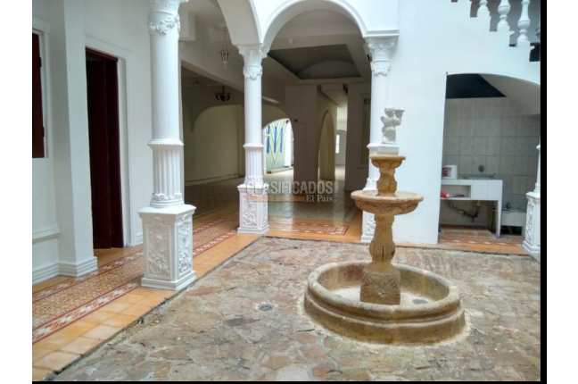 Casas, Venta, Granada - $2.000.000.000