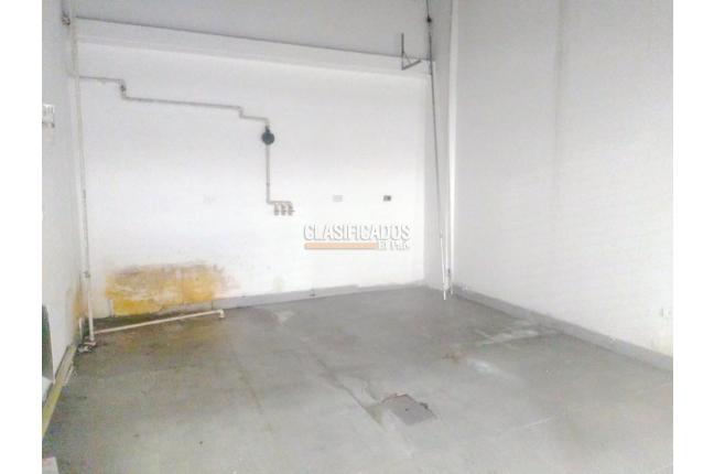 Locales y Bodegas, Alquiler en Centenario