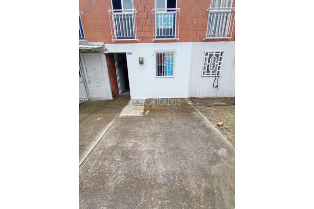 Apartamentos, Venta en Jamundí