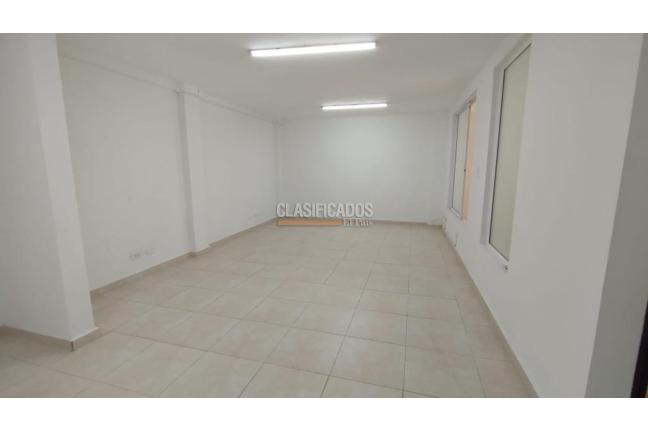 Oficinas y Consultorios, Alquiler, Ciudad Jardín - $2.407.660