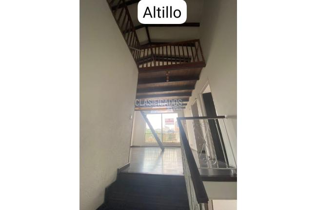 Casas, Venta, Primero de Mayo - $660.000.000