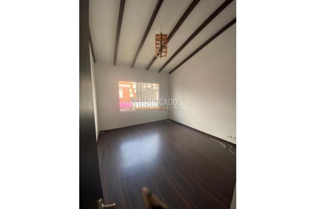 Casas, Venta, Primero de Mayo - $660.000.000