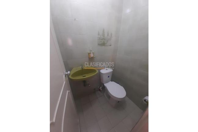 Casas, Venta, Primero de Mayo - $1.100.000.000