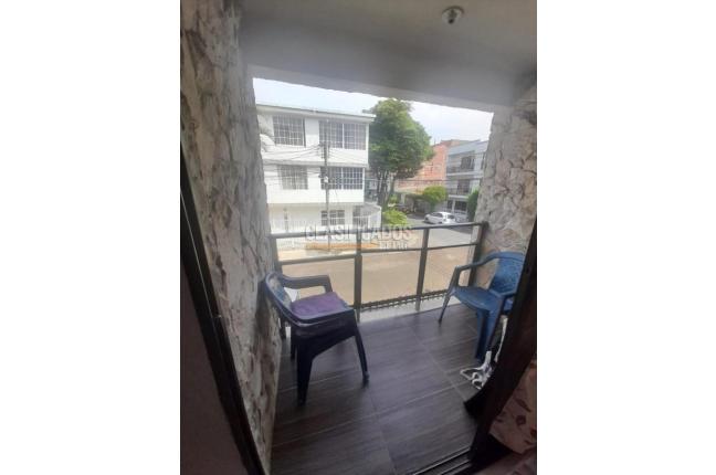 Casas, Venta, Primero de Mayo - $1.100.000.000