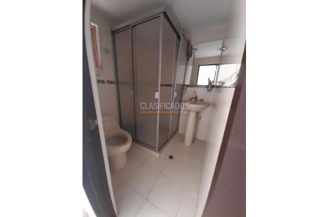 Casas, Venta, Primero de Mayo - $1.100.000.000