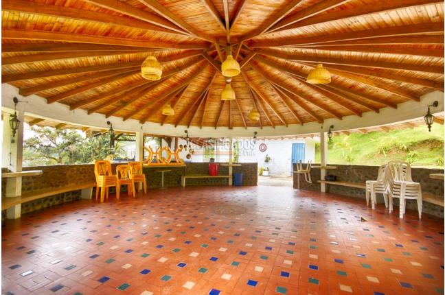 Fincas y Casas Campestres, Venta en La Elvira