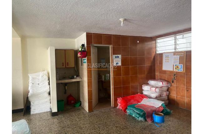 Locales y Bodegas, Alquiler, Pie de Cuesta - $11.000.000