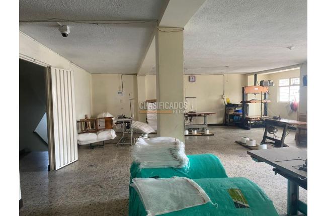 Locales y Bodegas, Alquiler, Pie de Cuesta - $11.000.000