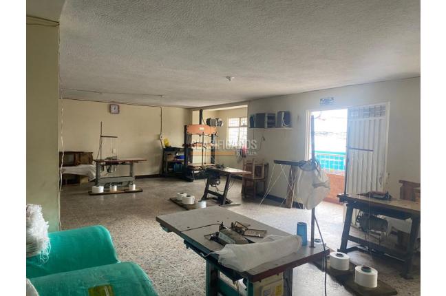 Locales y Bodegas, Alquiler, Pie de Cuesta - $11.000.000