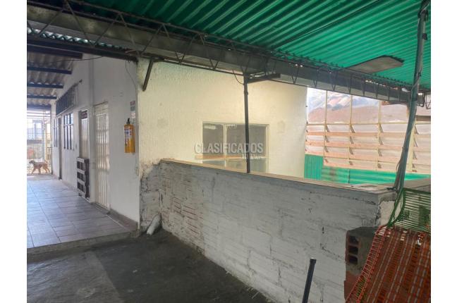 Locales y Bodegas, Alquiler, Pie de Cuesta - $11.000.000