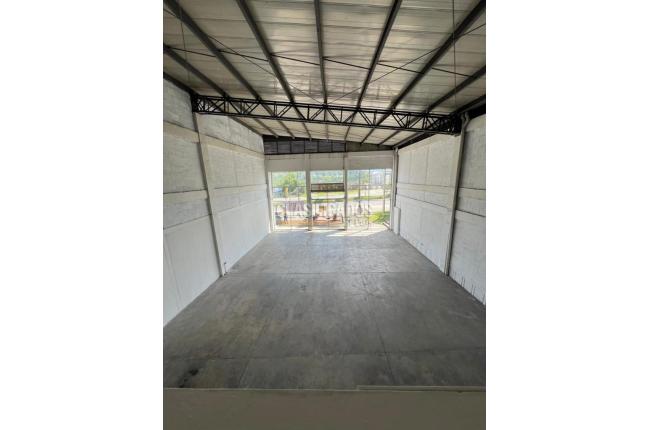 Locales y Bodegas, Alquiler, Pereira - $10.000.000