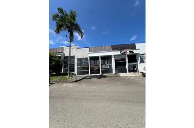 Locales y Bodegas, Alquiler, Pereira - $10.000.000