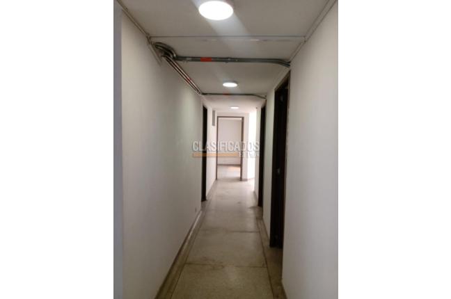 Oficinas y Consultorios, Alquiler en Pereira