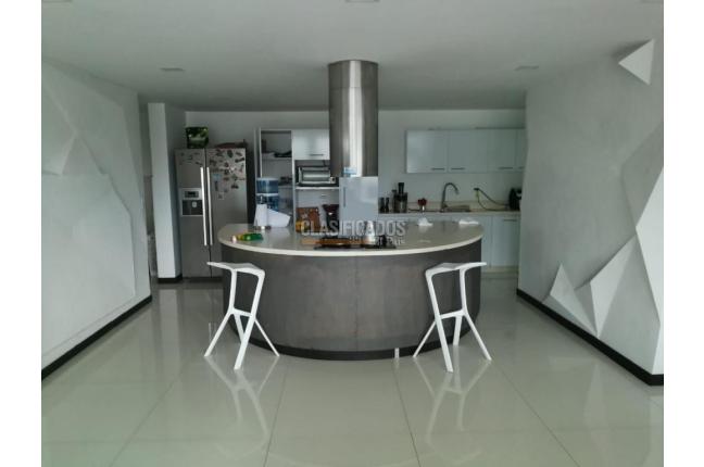 Apartamentos, Venta en Pereira