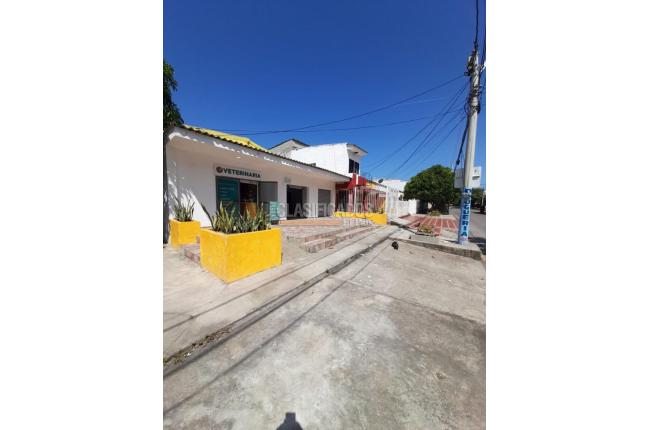 Locales y Bodegas, Alquiler, Barranquilla - $2.500.000