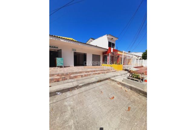 Locales y Bodegas, Alquiler, Barranquilla - $2.500.000
