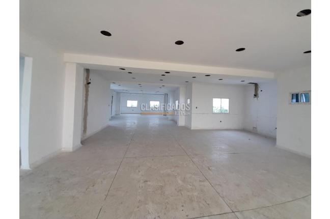 Locales y Bodegas, Alquiler, Barranquilla - $8.000.000