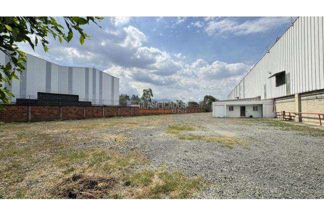 Lotes, Alquiler en Yumbo