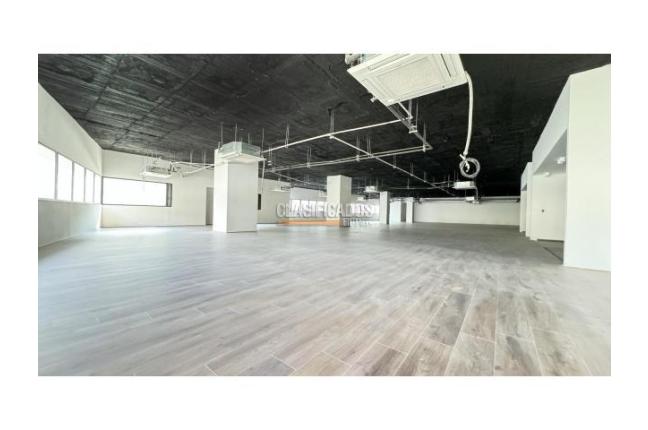 Edificios, Alquiler, La Merced - $730.000.000