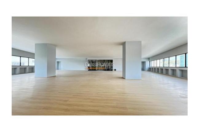 Edificios, Alquiler, La Merced - $730.000.000