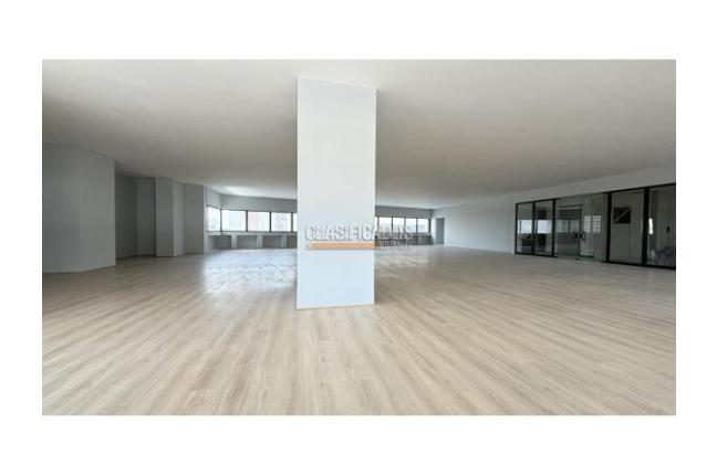 Edificios, Alquiler, La Merced - $730.000.000