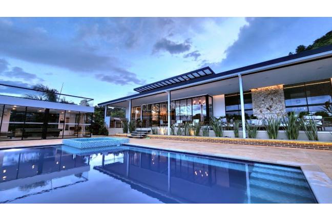 Fincas y Casas Campestres, Venta, Calima (Darién) - $3.950.000.000