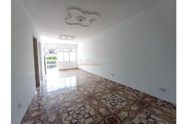 Casas, Alquiler, El Paraíso - $900.000