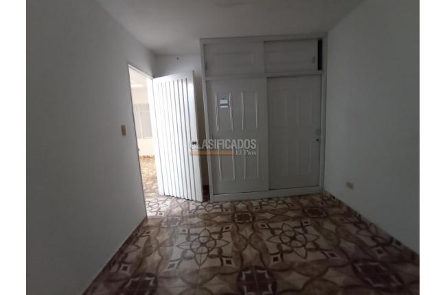 Casas, Alquiler, El Paraíso - $900.000