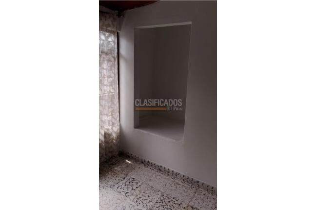 Casas, Alquiler, Floralia - $850.000