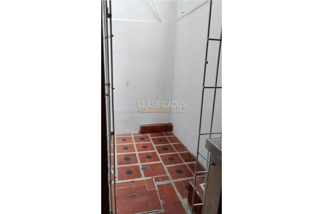 Casas, Alquiler, Floralia - $850.000