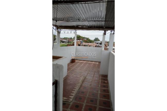 Casas, Alquiler, Floralia - $850.000