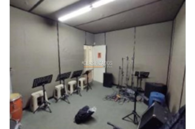 Casas, Alquiler, Versalles - $10.000.000